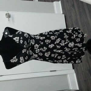 931 Angie black floral sundress